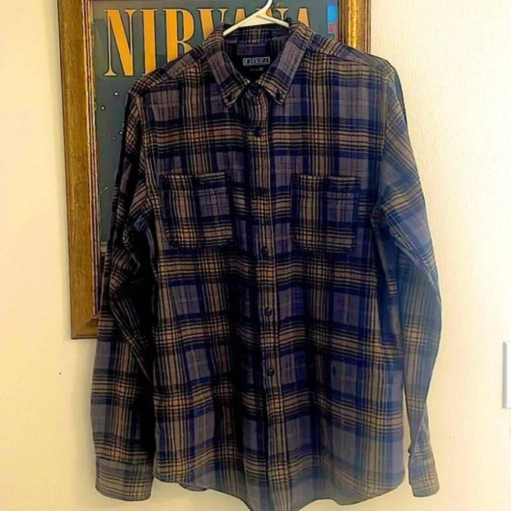 **SOLD**Distressed Flannel Long Sleeve (M) - Picture 1 of 4